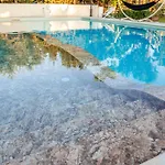 Laoconte Piscina, Jacuzzi E Biliardo Villa