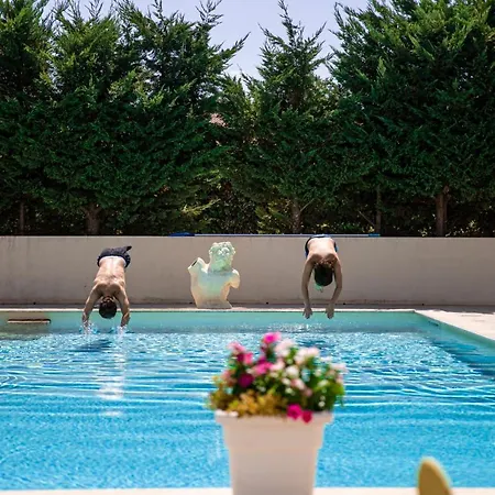 Laoconte Piscina, Jacuzzi E Biliardo Villa *