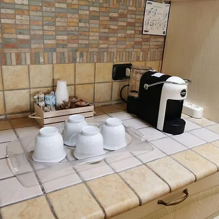 Laoconte Piscina, Jacuzzi E Biliardo فيلة