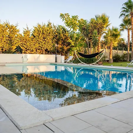 Laoconte Piscina, Jacuzzi E Biliardo * Canicattì