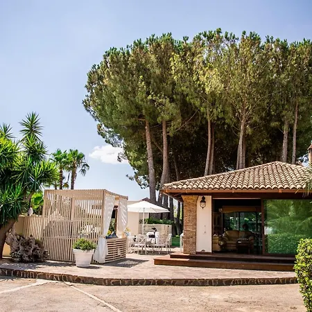 Laoconte Piscina, Jacuzzi E Biliardo