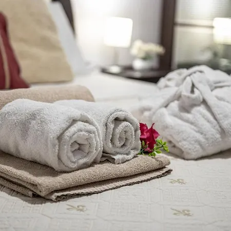 Laoconte Piscina, Jacuzzi E Biliardo