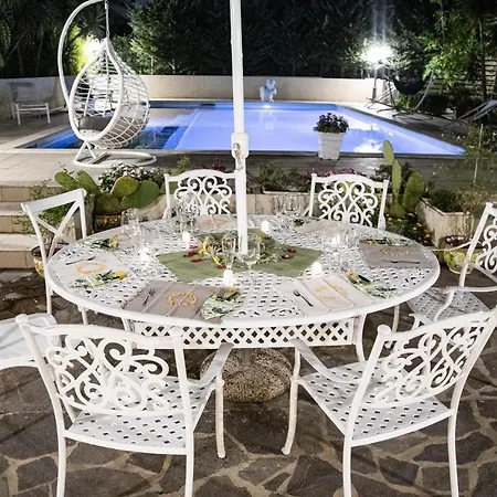 Laoconte Piscina, Jacuzzi E Biliardo Villa Canicatti