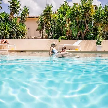 Laoconte Piscina, Jacuzzi E Biliardo * Canicatti