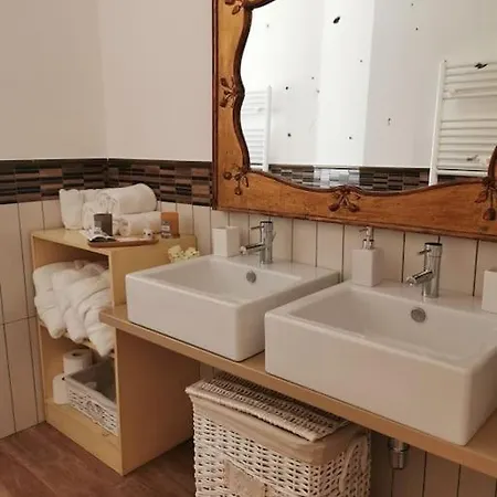 Villa Laoconte Piscina, Jacuzzi E Biliardo