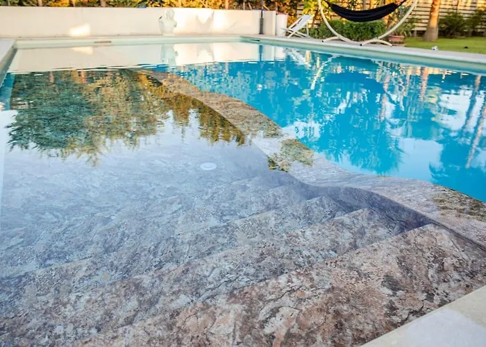 Laoconte Piscina, Jacuzzi E Biliardo Villa