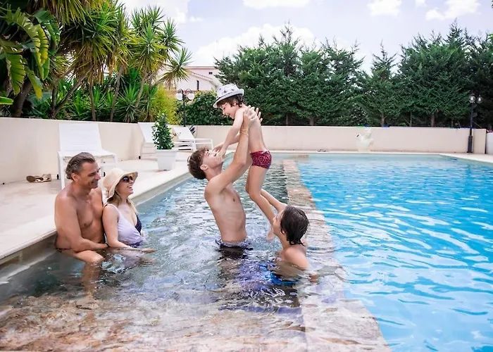 Villa Laoconte Piscina, Jacuzzi E Biliardo